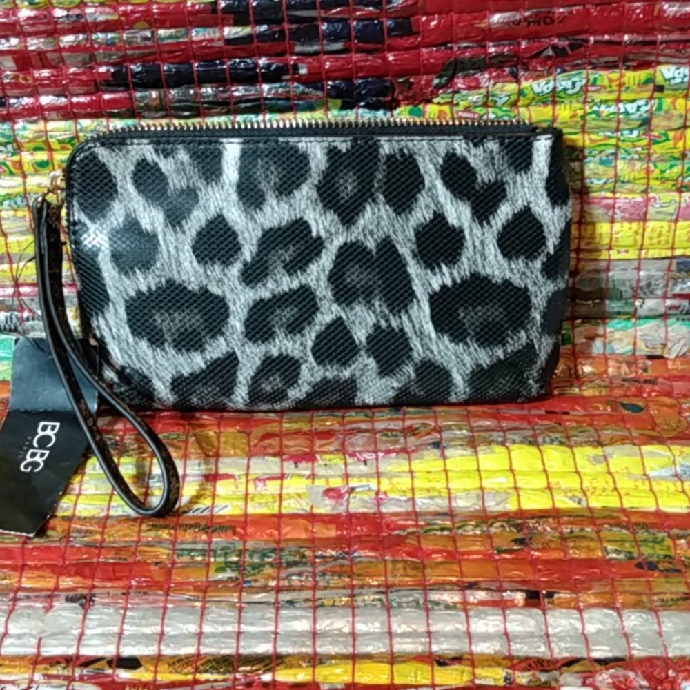 BCBG - Picture 2 of 4